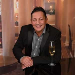 Meet your Posher, Mark